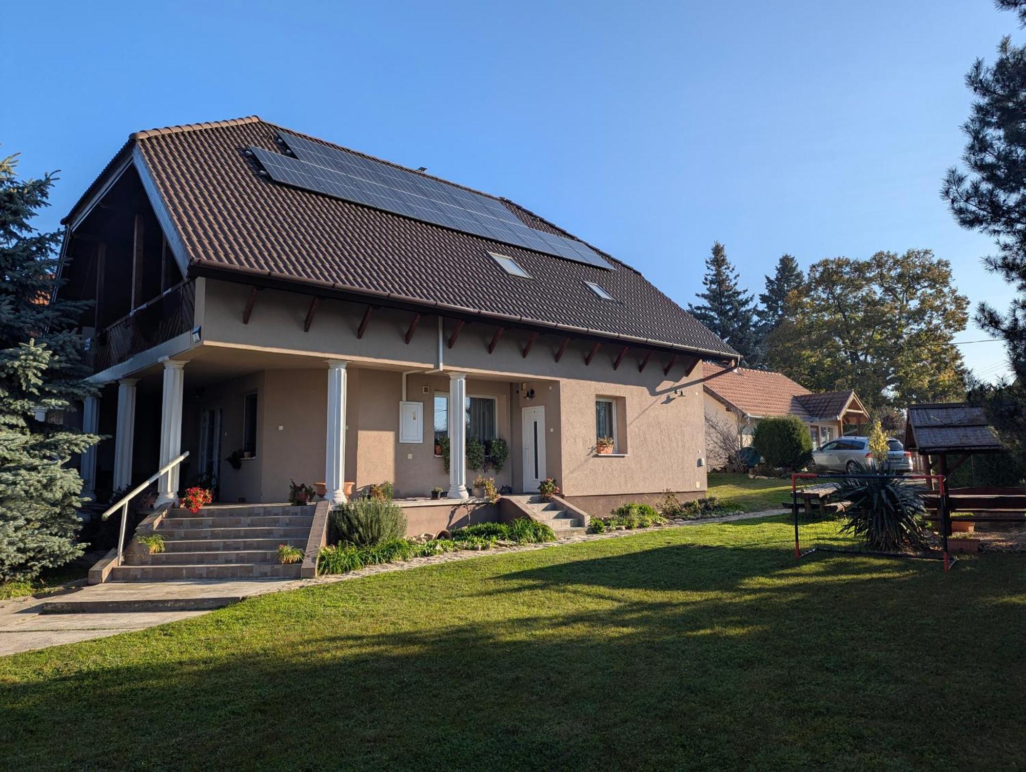 Viragos Apartman Balatonszemes Luaran gambar